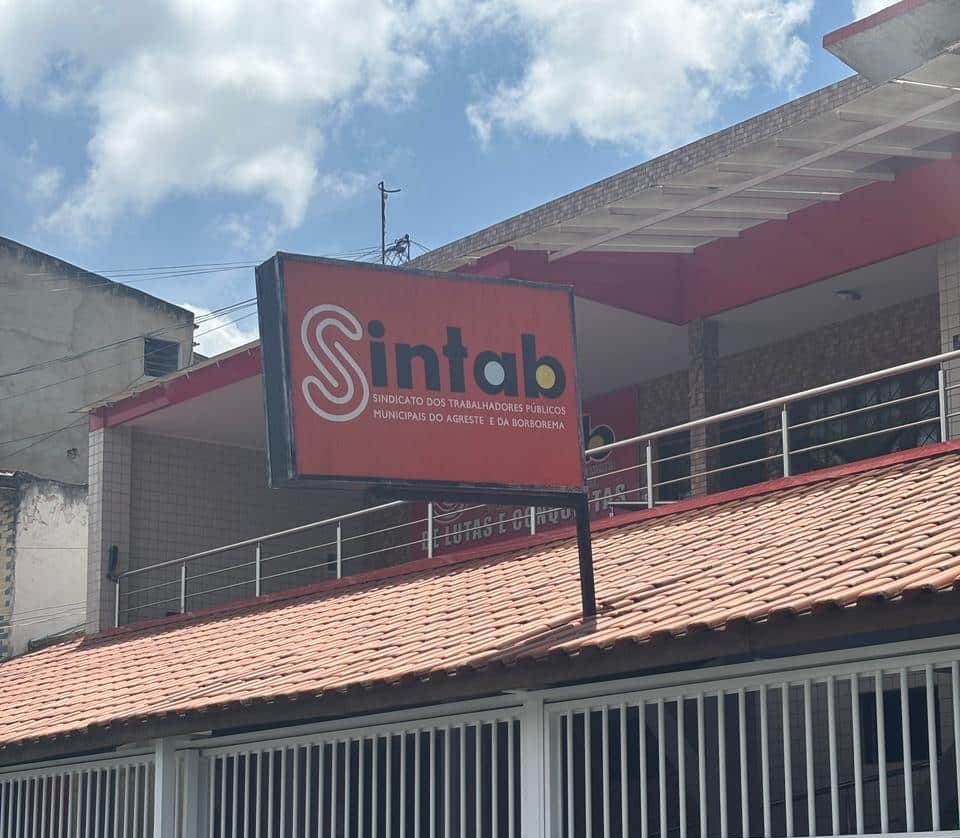 NOTA DE ESCLARECIMENTO: 60 anos de luta, independência e compromisso histórico com os servidores